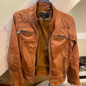 Bernardo genuine leather bomber style jacket size small